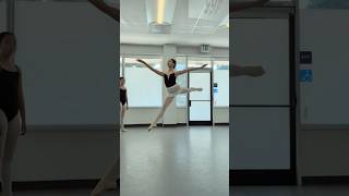 ✨ Sissonne fermé demonstration for the class #dance #ballet #dancevideo #balletclass