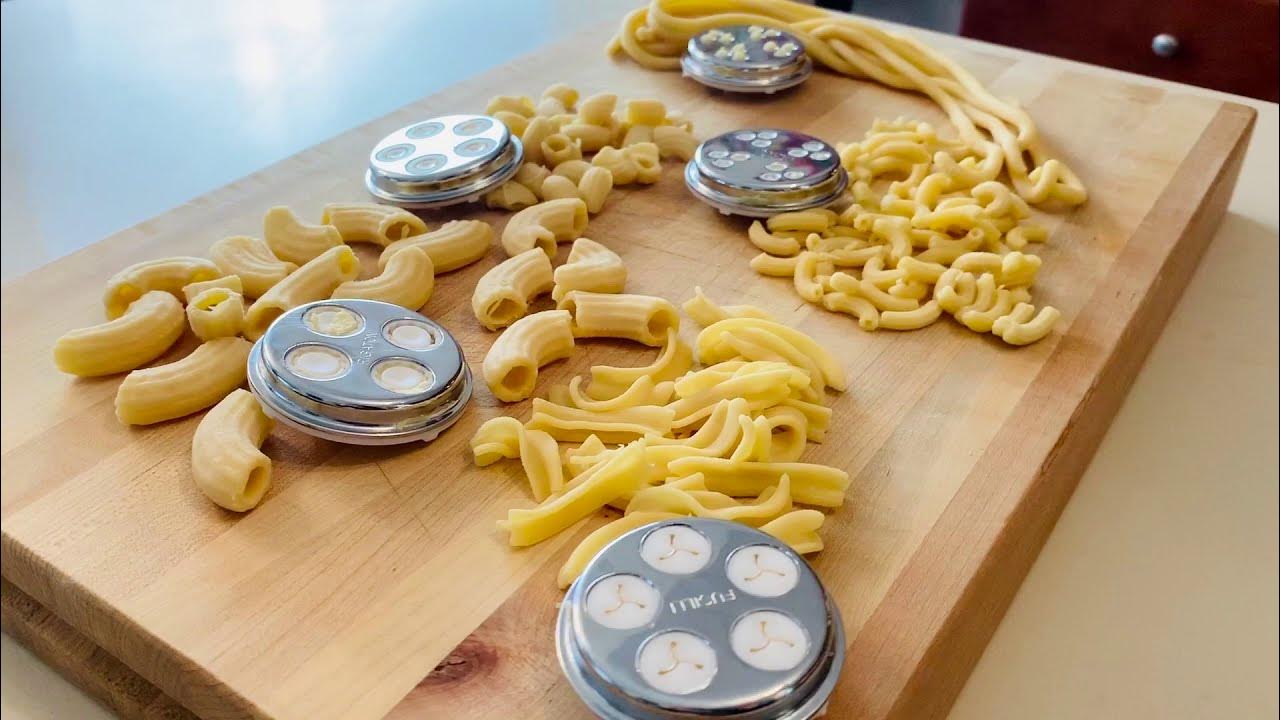 How to Make Pasta with Marcato Regina Pasta Maker - YouTube