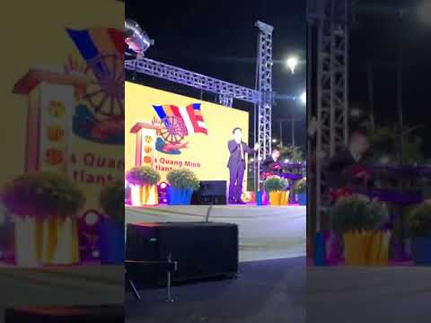 Video Một đêm diễn đong đầy cảm xúc của anh Hai tại Chùa... - youtube