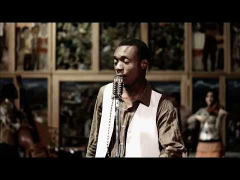 Nathaniel Bassey - Someone's at the Door