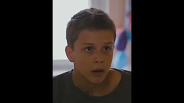شاب معجب ببنت جارتة و بيعمل المستحيل علشان يوصلها 