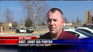 Police: Shoplifters Stab Employee, Evade Police