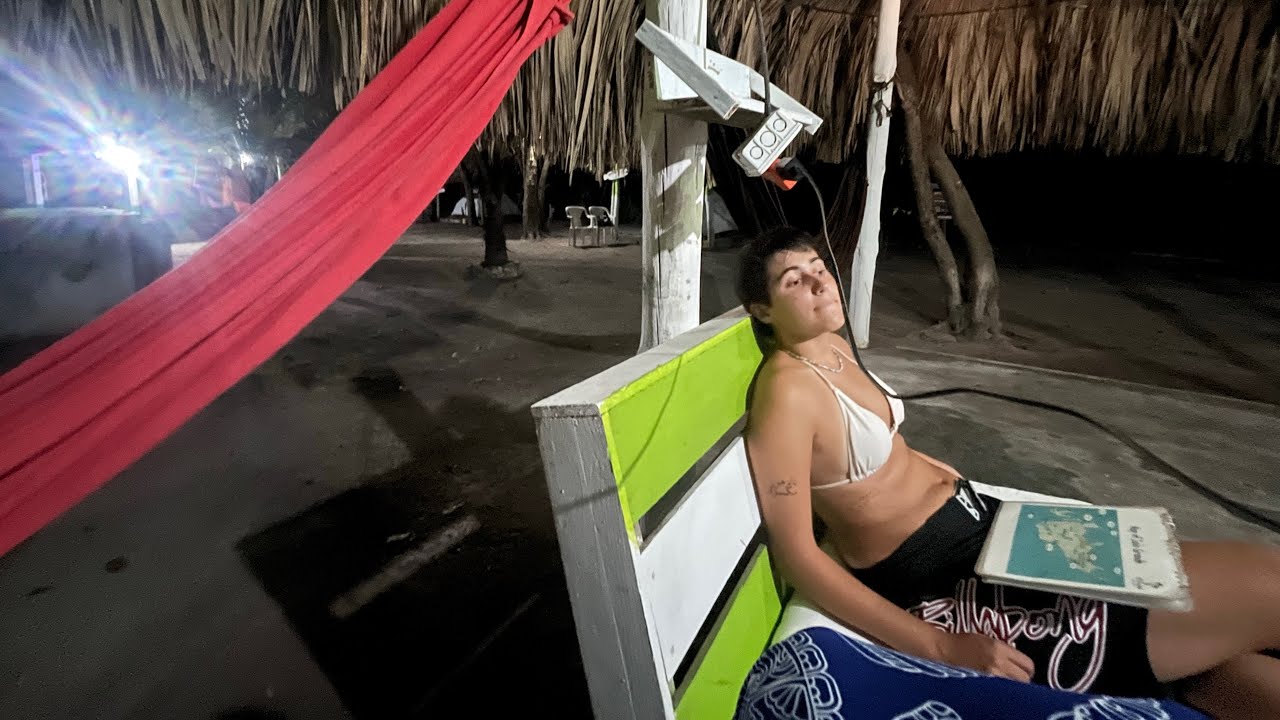 ISLA GRANDE DÍA 1 - PRECARIEDAD EN UNA ISLA DESIERTA