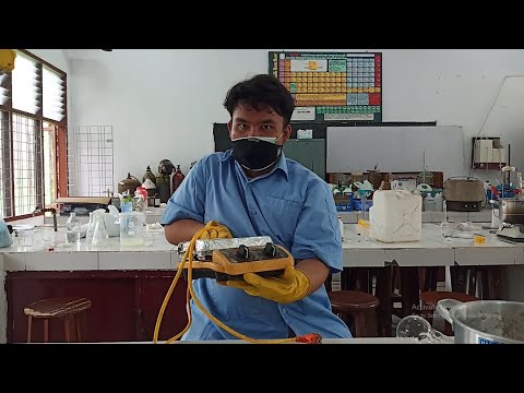 Video: Apa itu KClO3 dalam kimia?