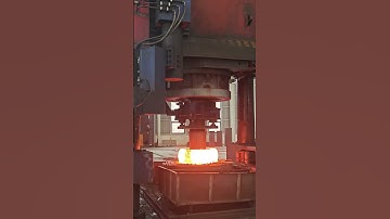 Inside the forging factory Red Steel Gets Hammered Into Shape by a United Crew #forging #blacksmith