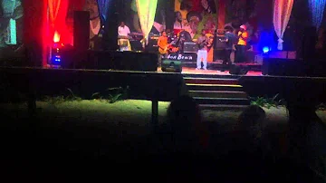 Bourbon Beach Negril, Jamaica "Putting Up Resistance" performed by Unique VYBZ (12/24/15)