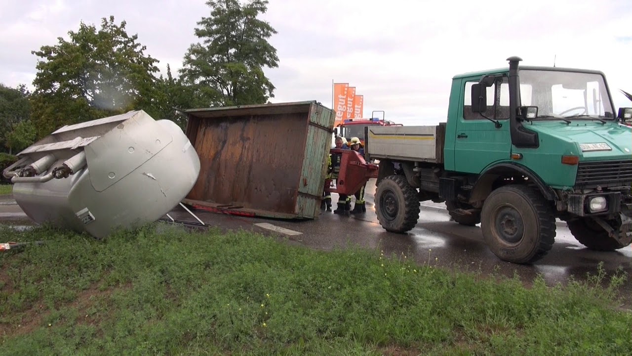 Rhein-Pfalz-Kreis - Schauernheim Hänger gekippt Speyerer Straße