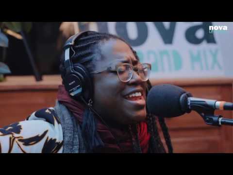 Mélissa Laveaux - Kouzen | Live de Plus Près de toi