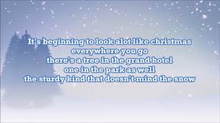 Video thumbnail of "Johnny Mathis - It's beginning to look a lot like Christmas (lyrics)"