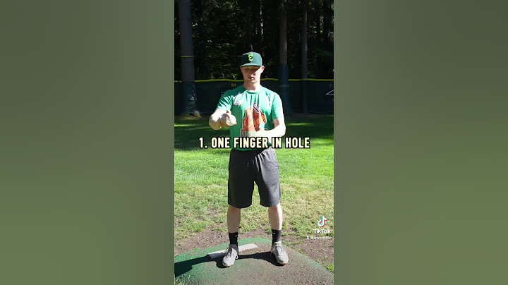 How to Throw a Wiffle Ball Curve Ball!😳 #dingersornothing #wiffleball #baseball #shorts
