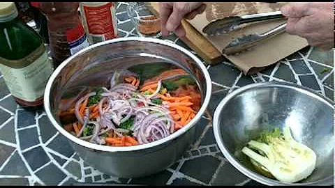 Grillind spicy chicken with yummy broccoli salad(p...