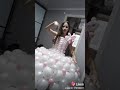 Платья из шариков