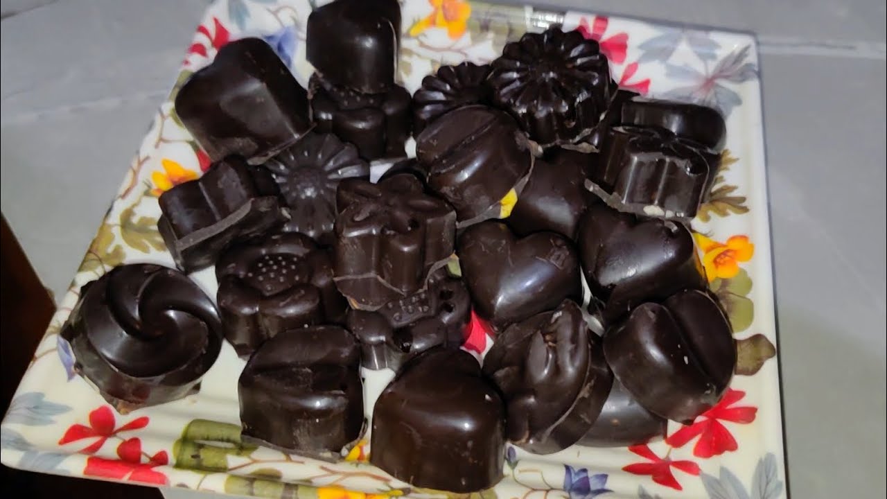 घर पर बनाएं आसान और टेस्टी ड्राय फ्रूट चॉकलेट | Homemade Dry Fruit Chocolate Recipe