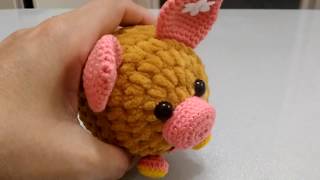 картинка: Хрюшка Бусинка крючком из плюшевой пряжи. Мастер-класс.