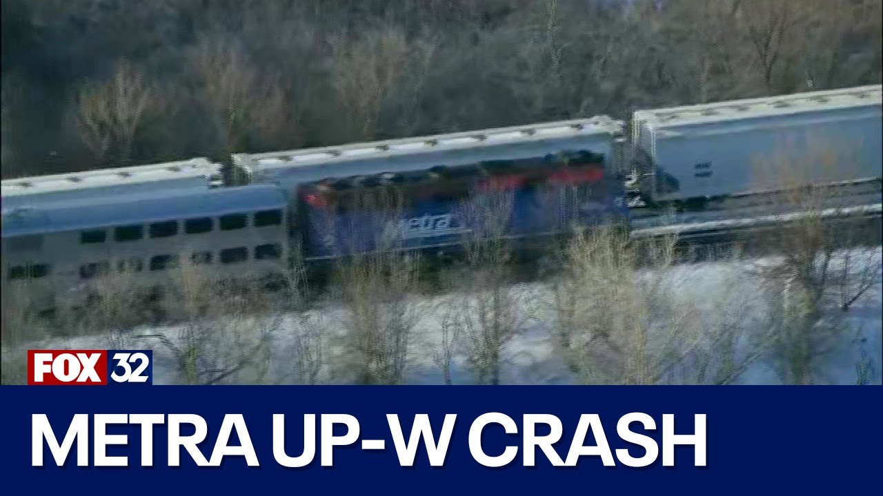Metra UP-W train strikes pedestrian near Winfield - YouTube