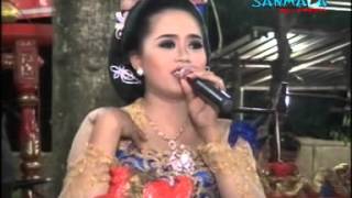 Karawitan Citra Laras =  Kebo Giro, Reogan, Sakitnya tu disini, Goayang Dumang - Sindhen Rini Kusumo