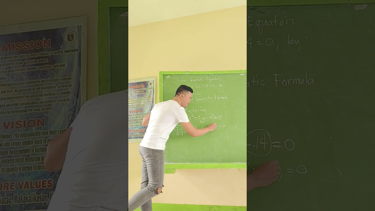 FACTORING TRINOMIALS 🤗
