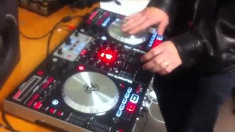 First Look at Numark NS6 in Action