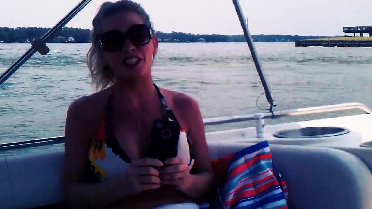 Boating on Lake Conroe Texas - You need to Pay Attention !! - YouTube