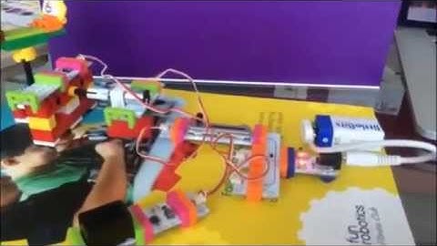 littleBits Merry Go Round-LEGO