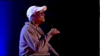 Dionne Warwick - (There's) Always Something There to Remind Me (Live Alan Titchmarsh Show)