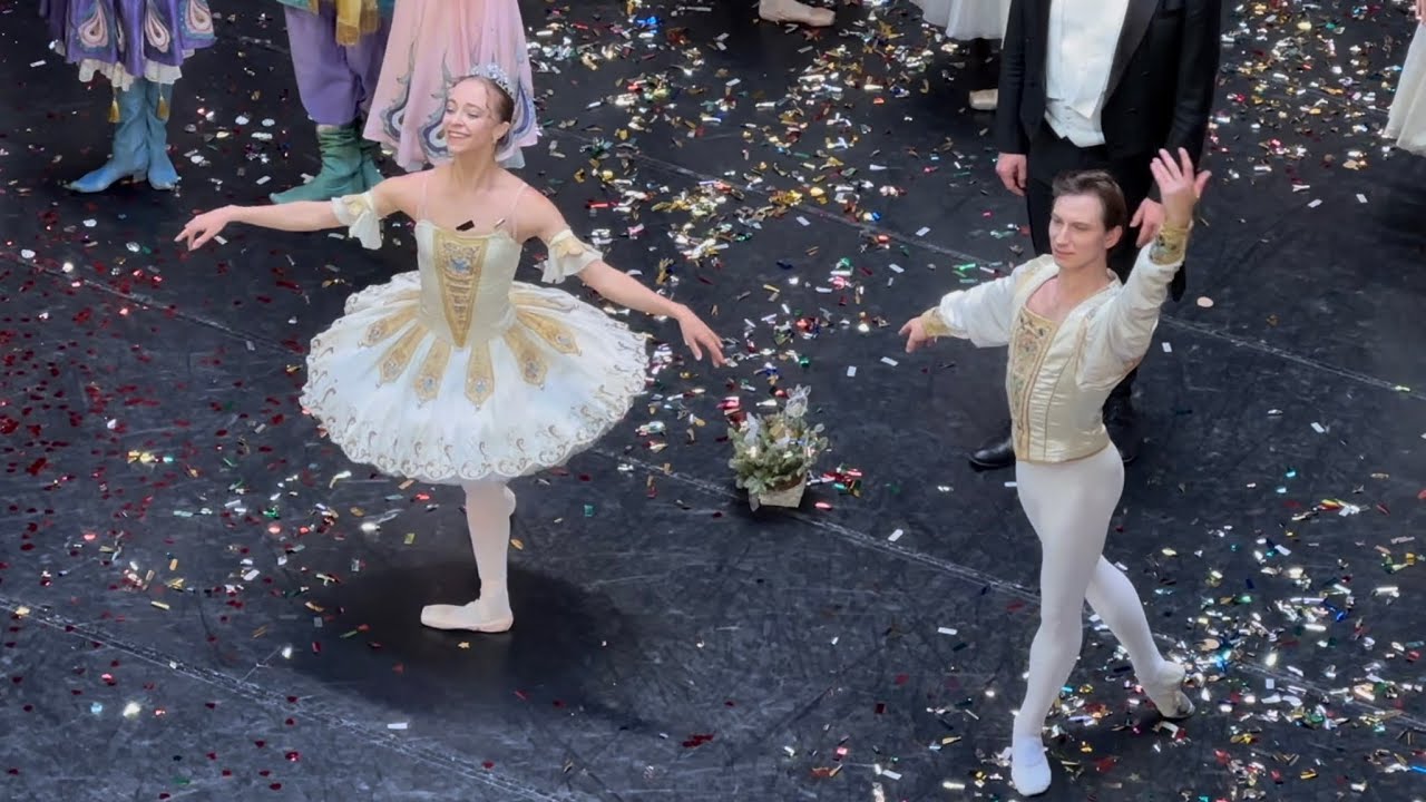 Новогодний «Щелкунчик» в Урал Опера Балет