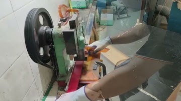 Mastering Fine Detail Prints with a Small Screen Printing Squeegee