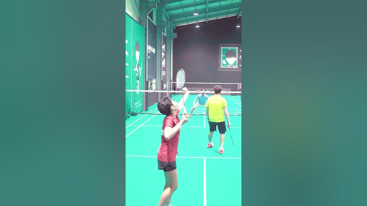 12 years old girl badminton 4