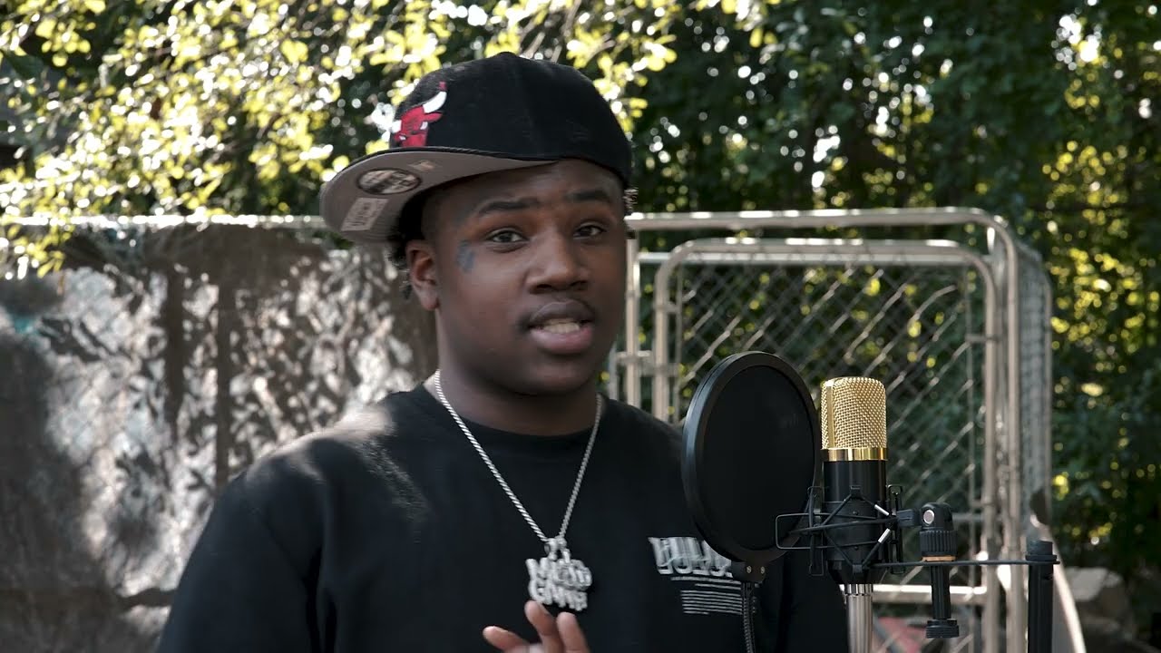 Baby Fox - Straight In (Live Mic Performance) | #WordOnTheStreetz!