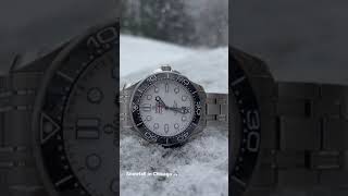 Snowfall in Chicago ⛄️ #omega #seamaster #smp300 #snow #chicago