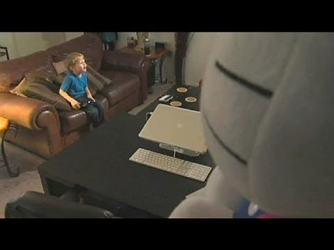 Видео: Пятилетний ребенок обнаруживает ошибку в пароле Xbox