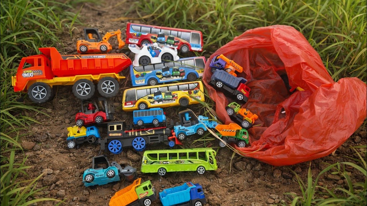 Menemukan Mobil Mobilan Truk, Bus Tayo, Truk Pasir, Excavator, Truk Tangki, Truk Pengangkut eps43