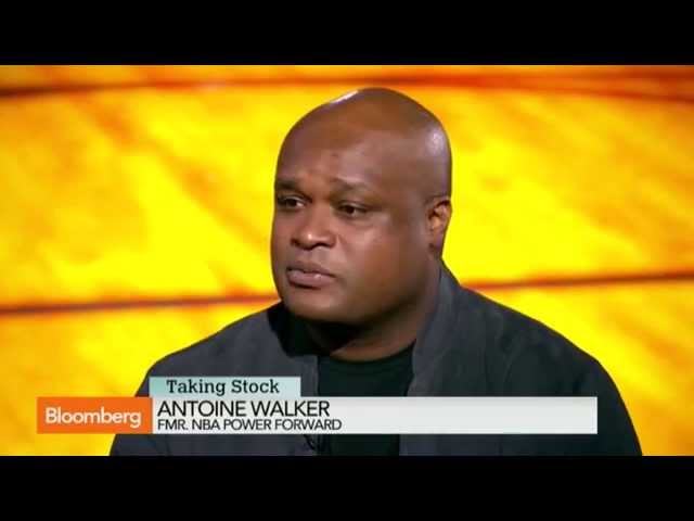 Once bankrupt, ex-NBA star Antoine Walker teaching dangers of wealth