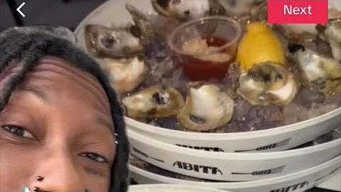 This Girl Ordered 48 Oysters so Her Date Ditched