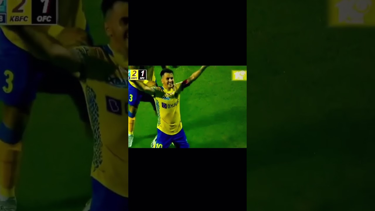 LUNAAAA💛💛❤️ 