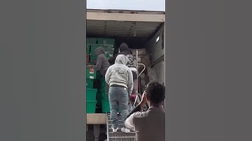 Coremark truck driver robbed for cigarettes at the 76 / 7-Eleven gas station in California