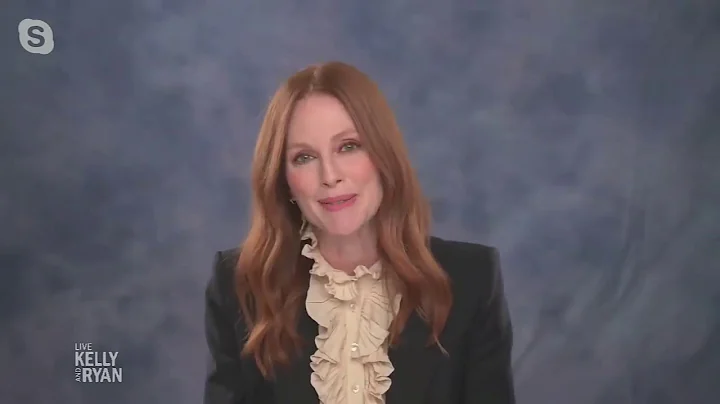 Julianne Moore on Meeting Gloria Steinem