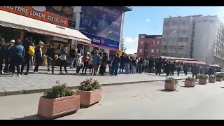 Eski̇şehi̇r Böyle Kuyruk Görmedi̇ Eskart Çi̇lesi̇