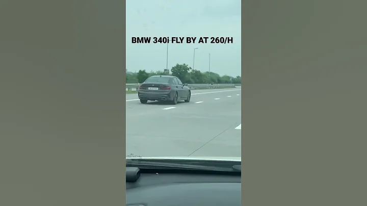 BMW 340i FLY BY AT 260KM/H - DayDayNews