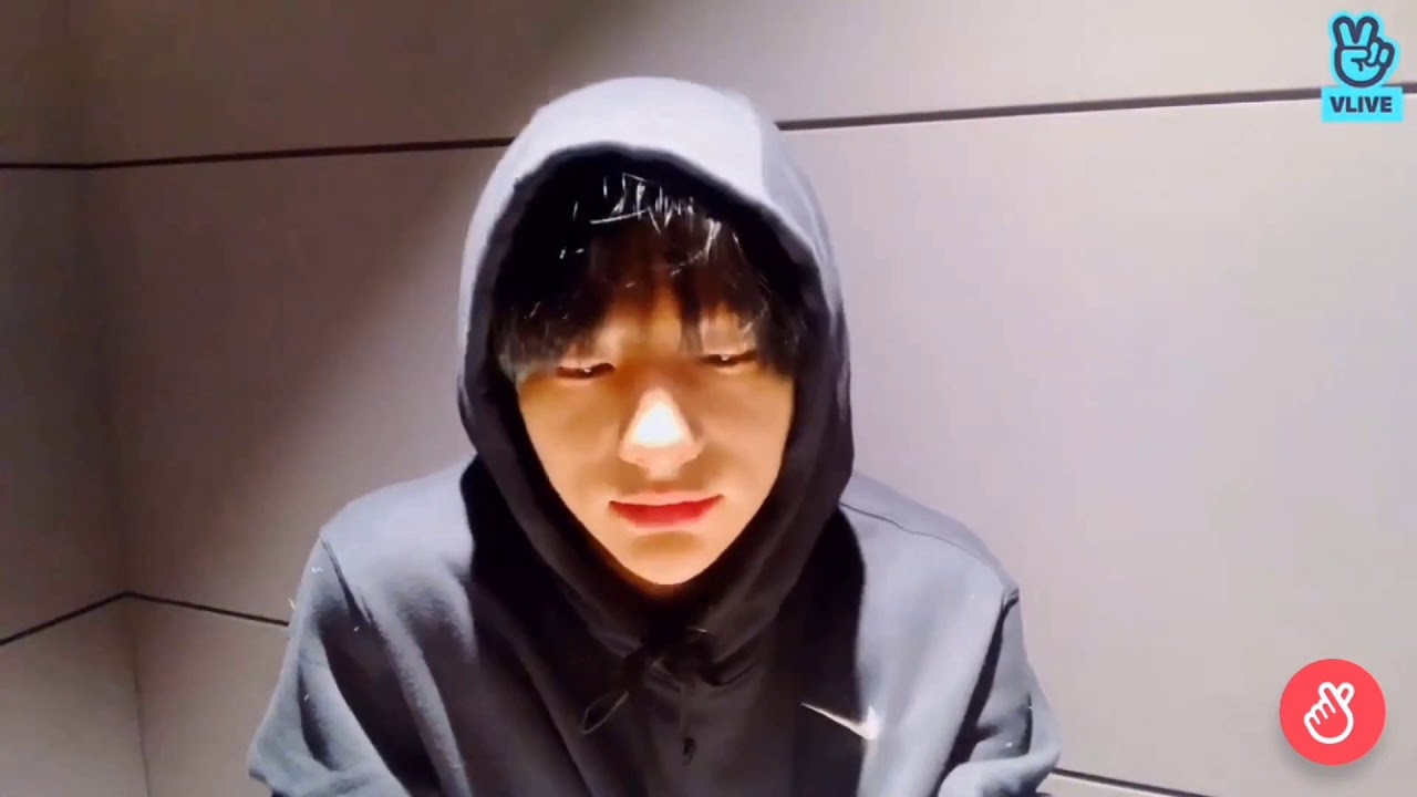 Hyunjin singing compilation 30 m