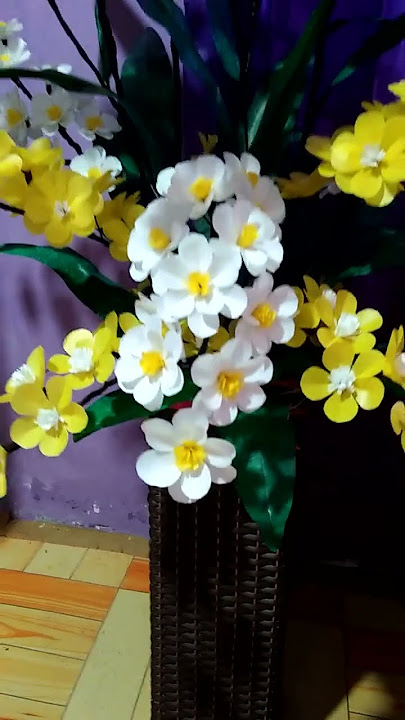 Bunga sudut dari plastik kresek