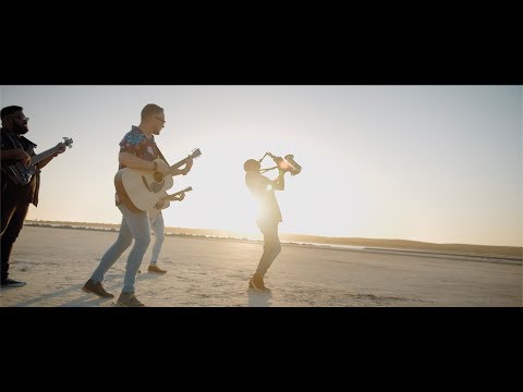 在 YouTube 上观看 Posduif - Laat Val Die Water (Amptelike Musiek Video) 在 YouTube 上观看 Posduif - Laat Val Die Water (Amptelike Musiek Video)