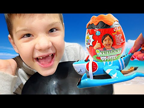 Caleb Opens New RYANS WORLD ISLAND ADVENTURE TOYS with Mom! Water Pretend Play with Caleb!'s Avatar