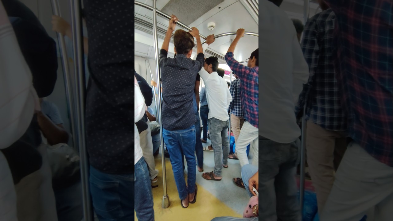 Mumbai Metro Rush Hour – Overcrowded Boarding Scene | Mumbai Metro Rail Rush| Metro Rail inside rush