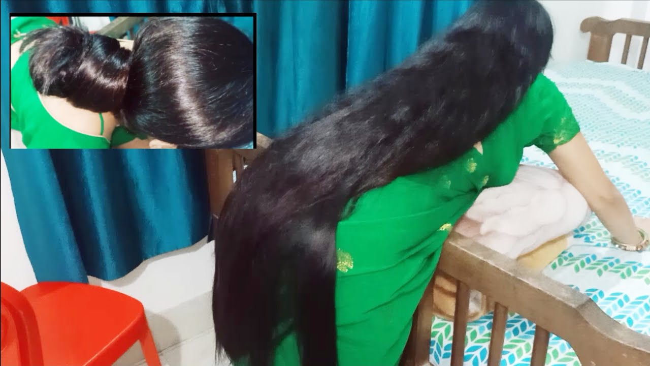 Beautiful silky long open hair of Indian longhair beauty 💕