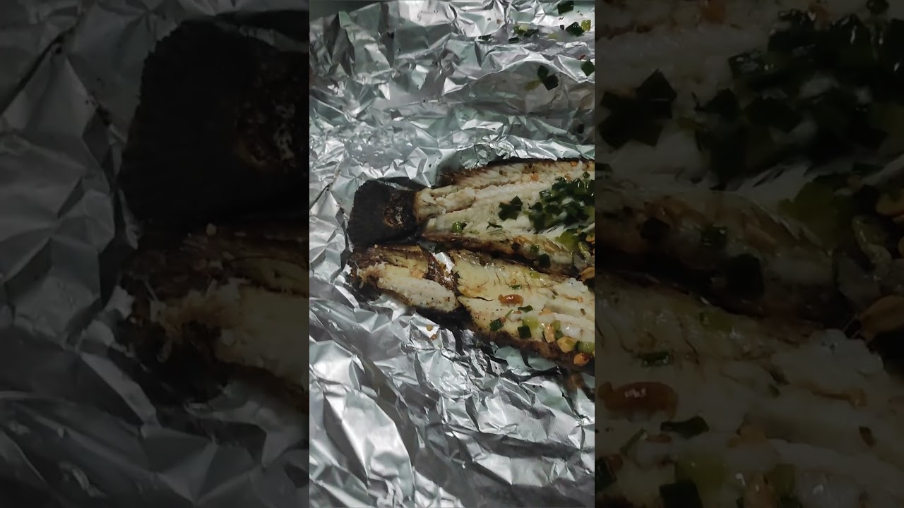 Asian Street Food (part 325) - Grilled snakehead fish 
