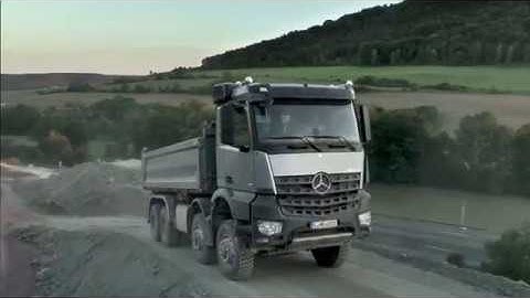 Mercedes-Benz Arocs Tutorials - Maneuvering