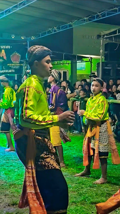 Seni Religi Badui Kubro Siswo Nogo Mudho ~ Trimulyo Sleman #kesenian #badui #kubro #kubrosiswo #shot