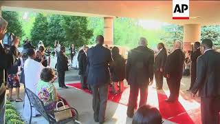 Aretha Franklin's casket arrives at church