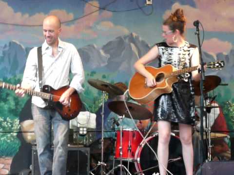 ELIZABETH MCQUEEN and THE FIREBRANDS at Scholz Beer Garten in Austin 7-21-10